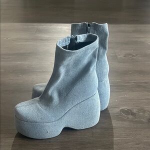 Stylish Gray Platform Ankle Boots